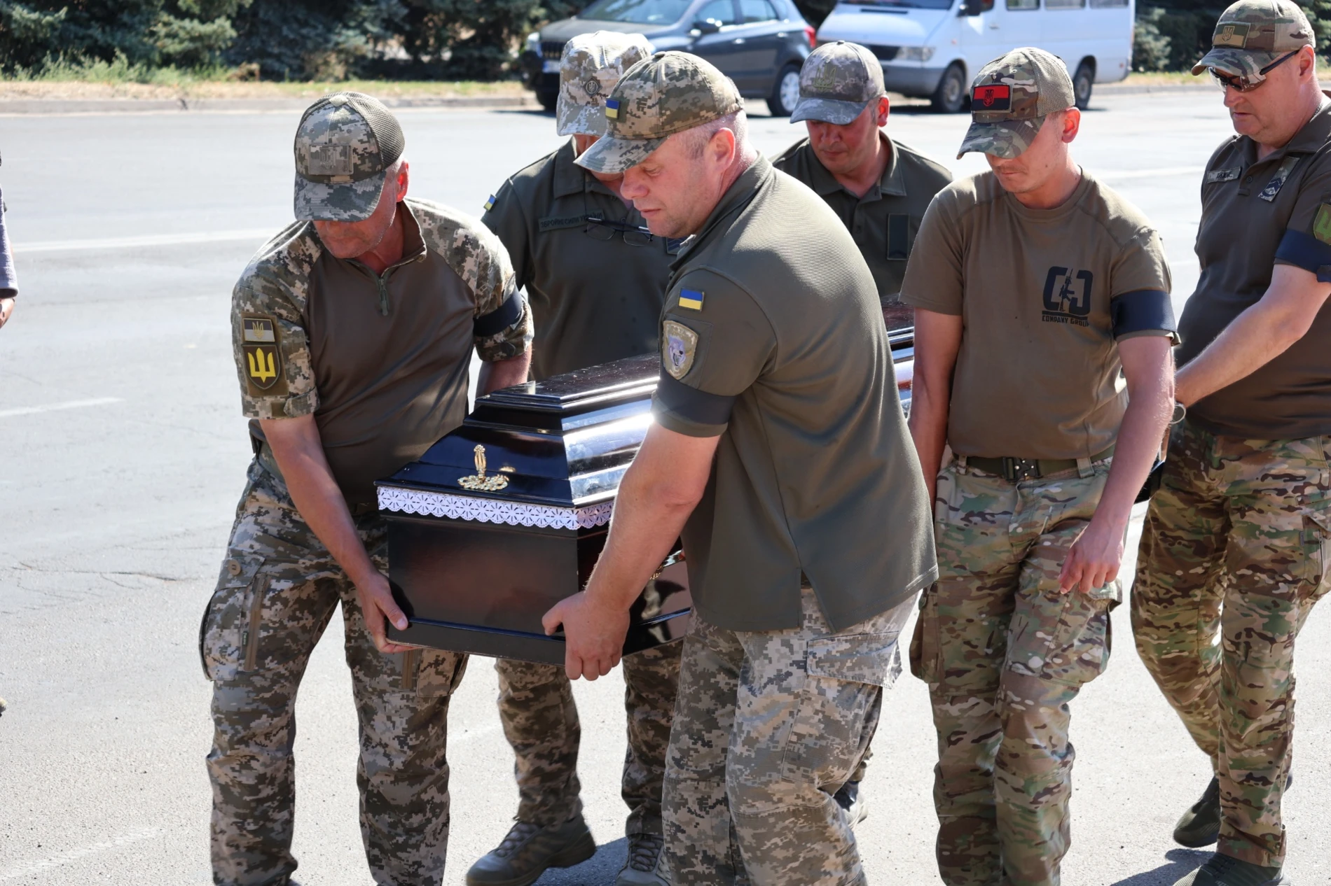 У Південноукраїнську попрощалися із солдатом Олександром Білим