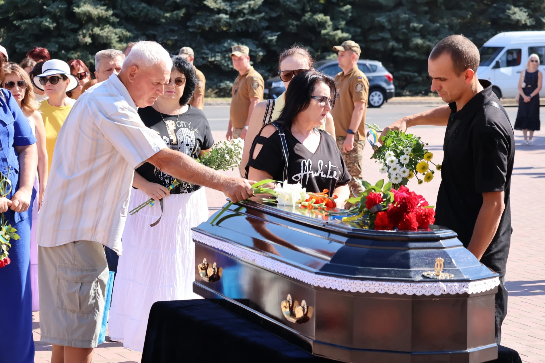 У Південноукраїнську попрощалися із солдатом Олександром Білим