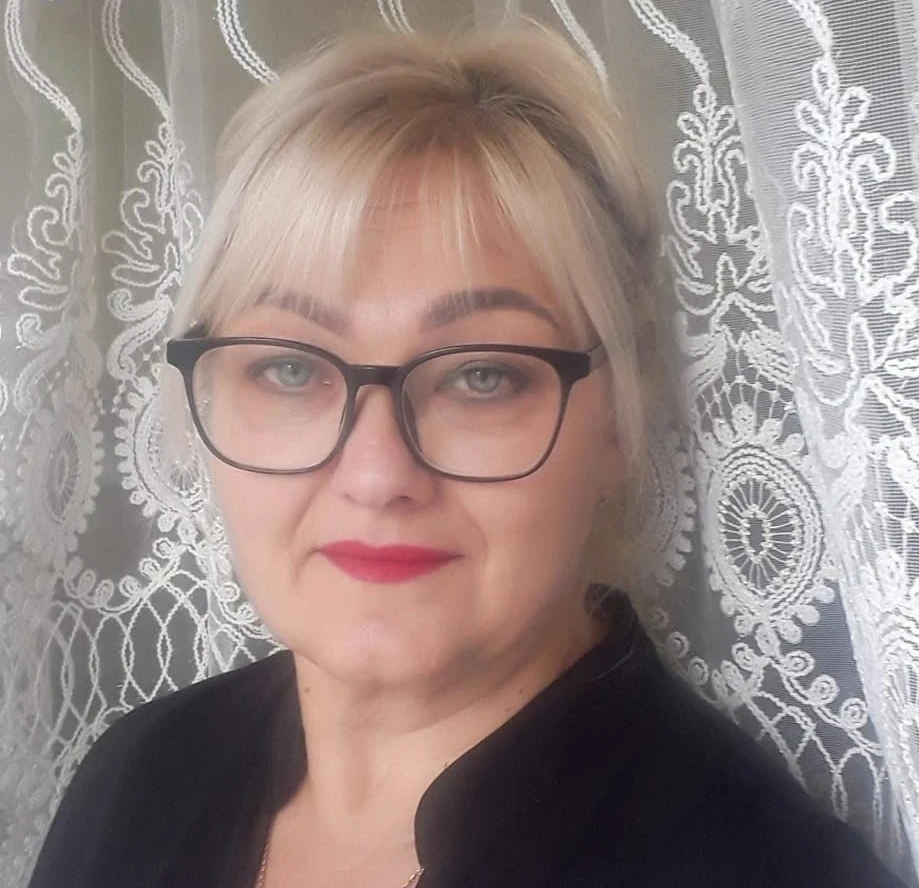 Першій школі Південноукраїнська – 50 років: школа, до якої повертаються