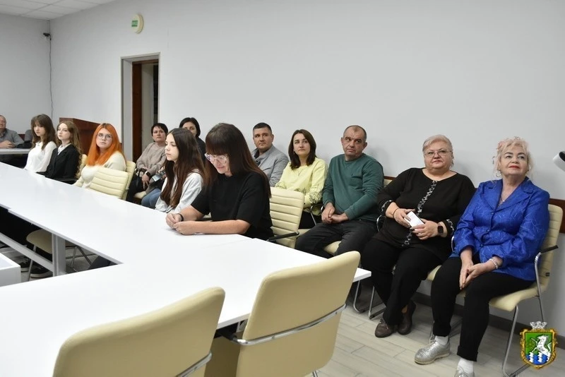 Хто претендує на стипендію міського голови в Південноукраїнську: список учнів