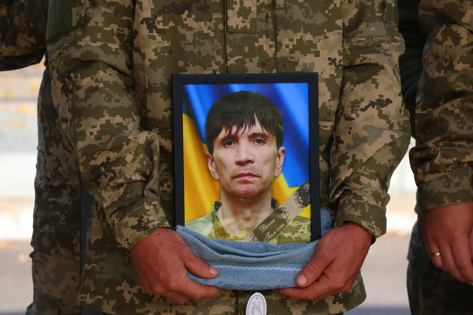 У Південноукраїнську попрощалися з 46-річним захисником Дмитром Смірновим