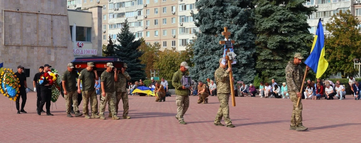 У Південноукраїнську попрощалися із Віктором Шевченком, який понад три роки захищав Україну