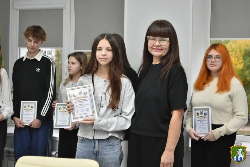 Хто претендує на стипендію міського голови в Південноукраїнську: список учнів