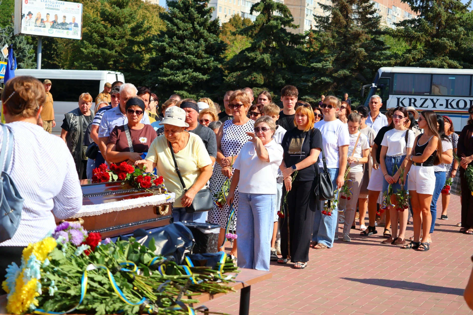 У Південноукраїнську попрощалися з Володимиром Булавіним, який понад рік вважався зниклим безвісти