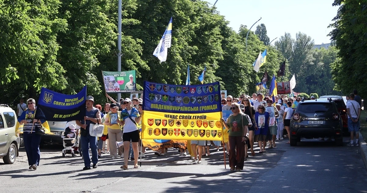  Спільна загальноміська хода надії і пам’яті у Південноукраїнську 27 червня. 
