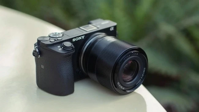 Портретний об'єктив Viltrox AF 56mm f/1.7 E проти Sigma, TTArtisan та Sony