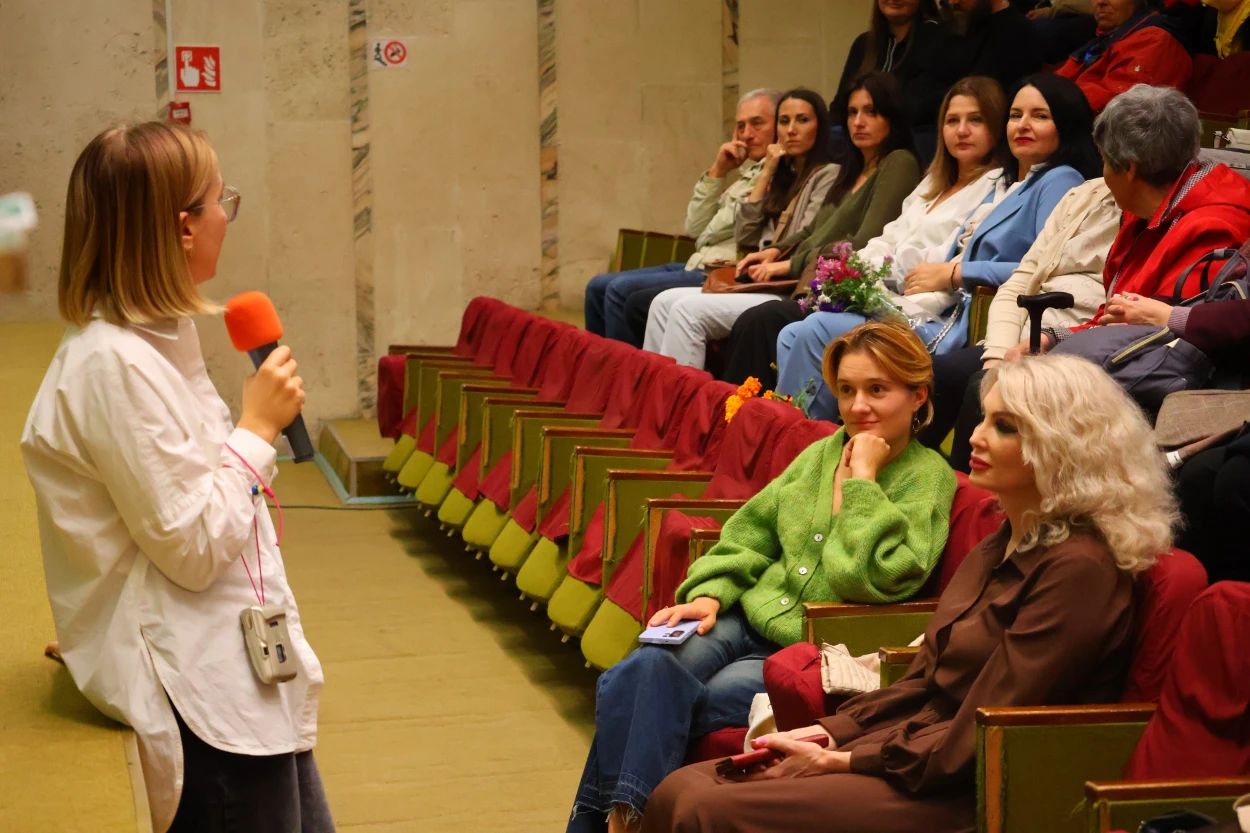 Одна ніч, 60 локацій і сотні людських історій: фільм про Україну, яка не спить