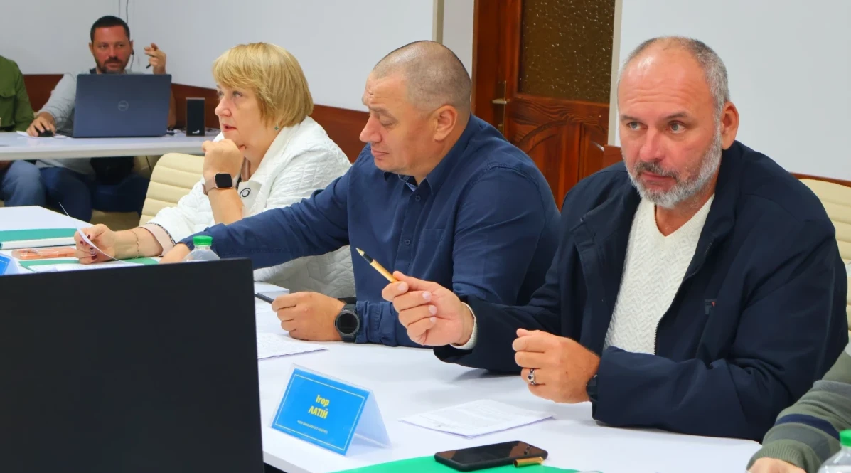 Ігор Латій пояснює свою пропозицію.