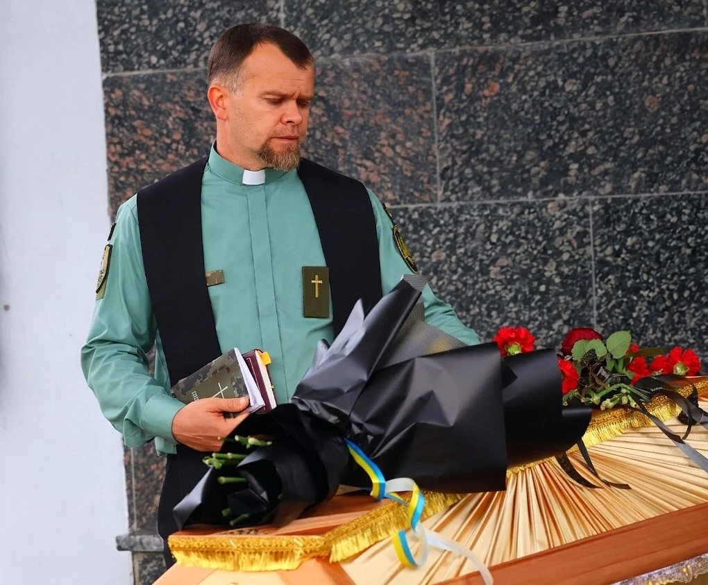 У Південноукраїнську попрощалися з військовим Євгеном Яцишиним
