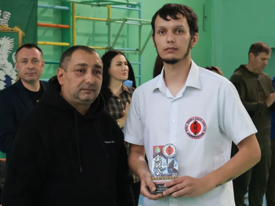 Понад 30 років у карате: історія тренера з Південноукраїнська Олега Вітковського