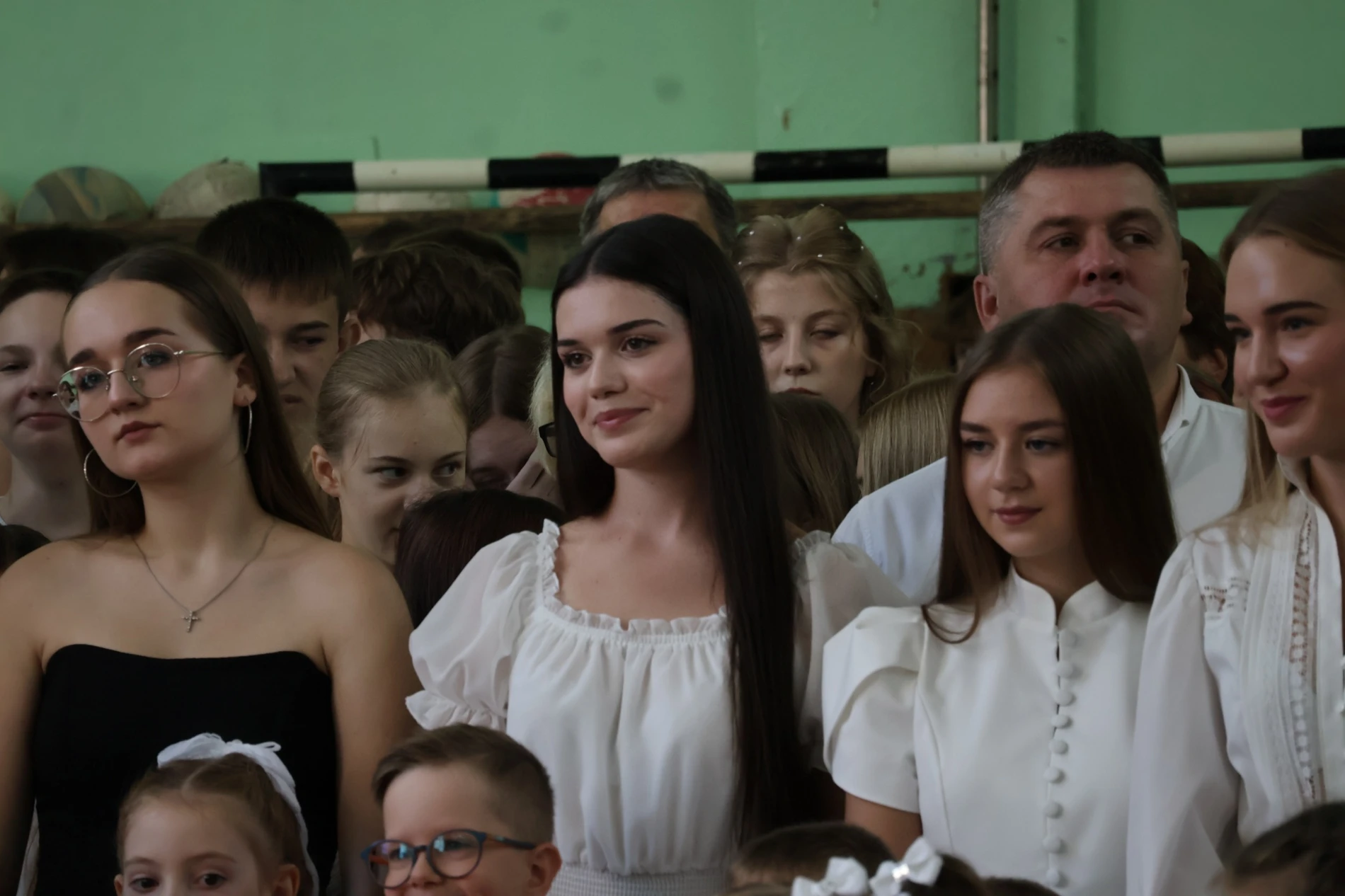 Ювілеї та 276 першокласників: як у ліцеях Південноукраїнська пройшов Перший дзвоник. Фотопідбірка