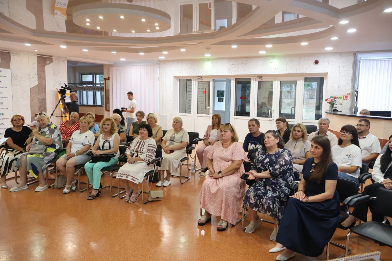 У Південноукраїнську створили унікальний календар із фотографіями матерів і дружин військових