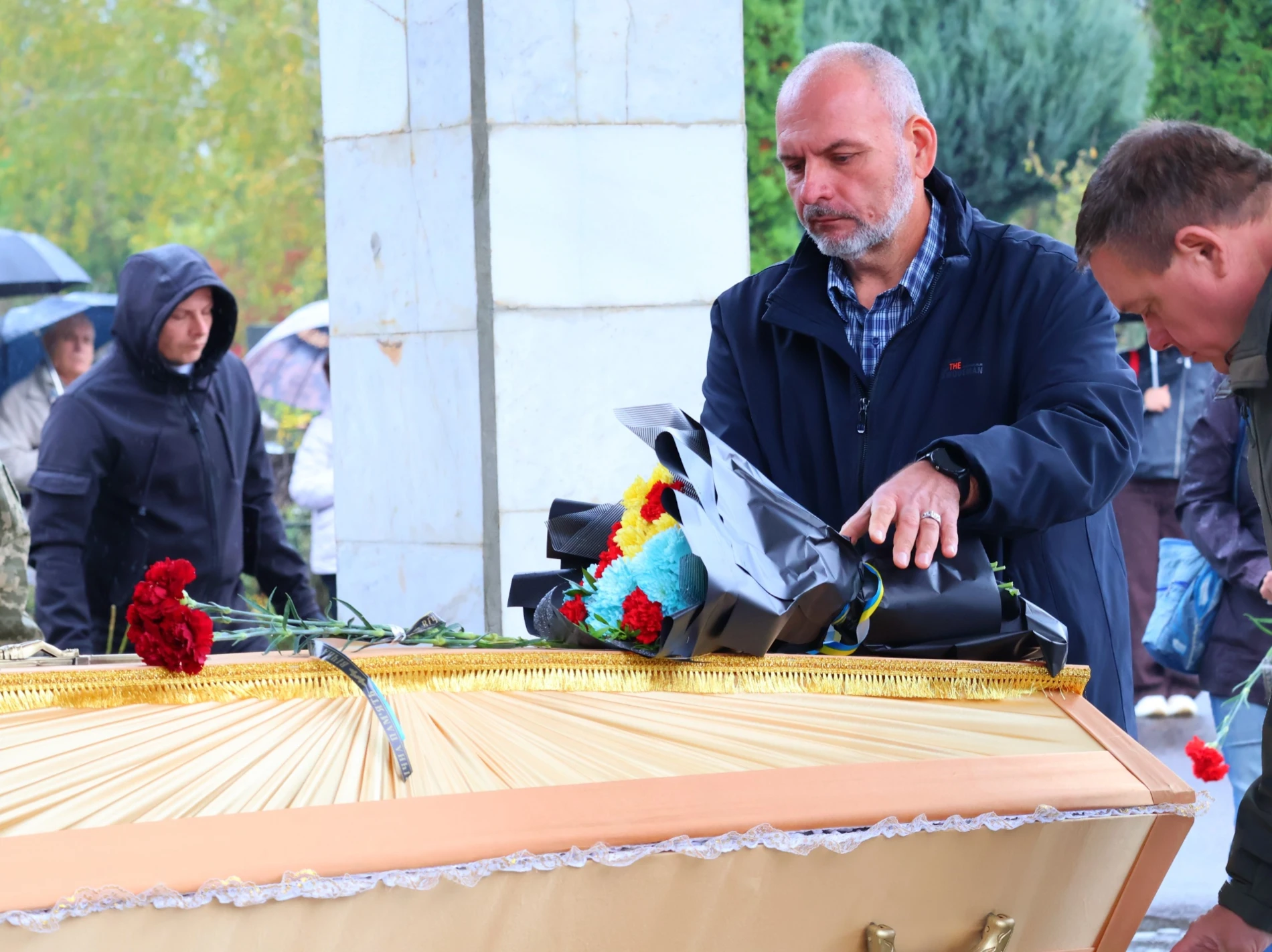 У Південноукраїнську попрощалися з військовим Євгеном Яцишиним
