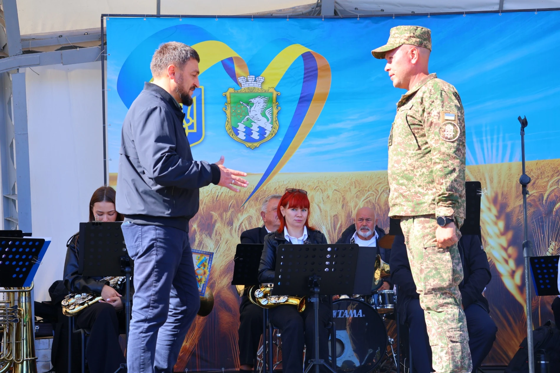 У Південноукраїнську відзначили День захисників і захисниць: нагороди й посмертні звання