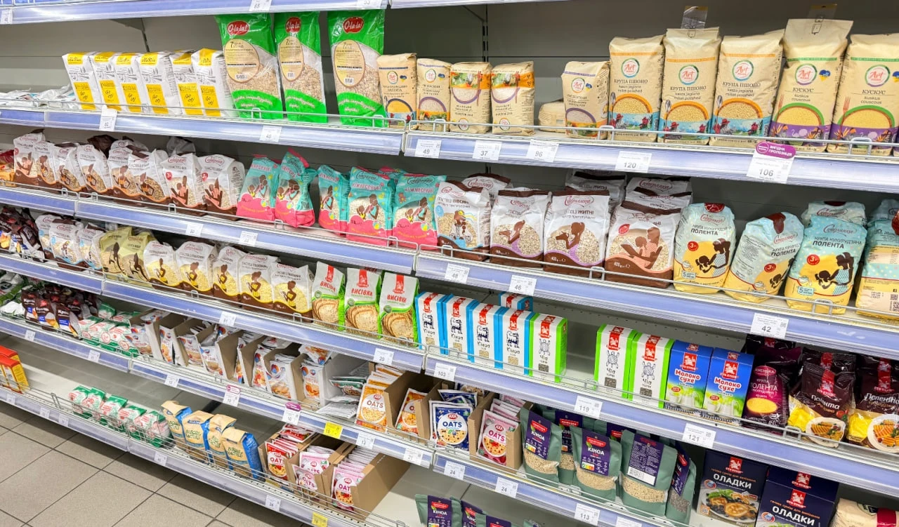 Ажіотаж на бакалію в Південноукраїнську: чому зникають продукти і чи є дефіцит