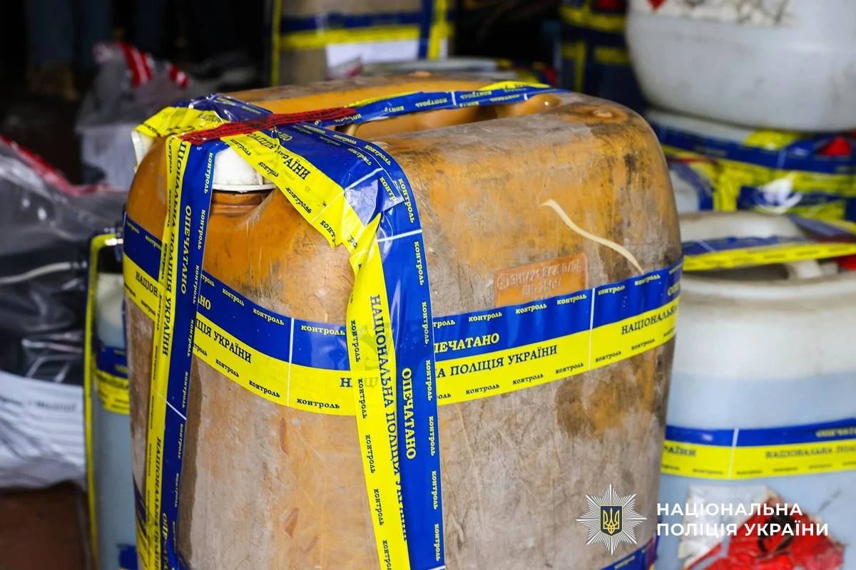 Машиніст і помічник «Укрзалізниці» зливали дизель з тепловоза: пальне продавали на Вознесенщині