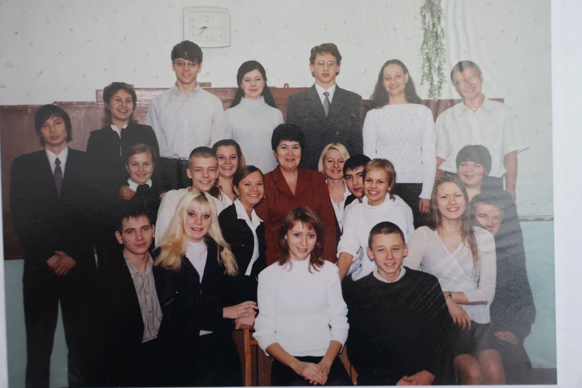Першій школі Південноукраїнська – 50 років: школа, до якої повертаються