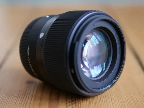 Портретний об'єктив Viltrox AF 56mm f/1.7 E проти Sigma, TTArtisan та Sony