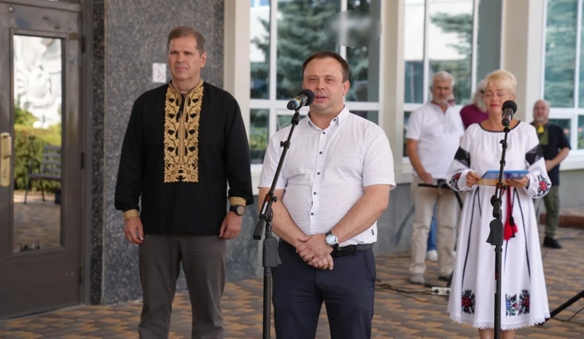 Південноукраїнці допомагають бити ворога: військовим передали обладнання для БпЛА