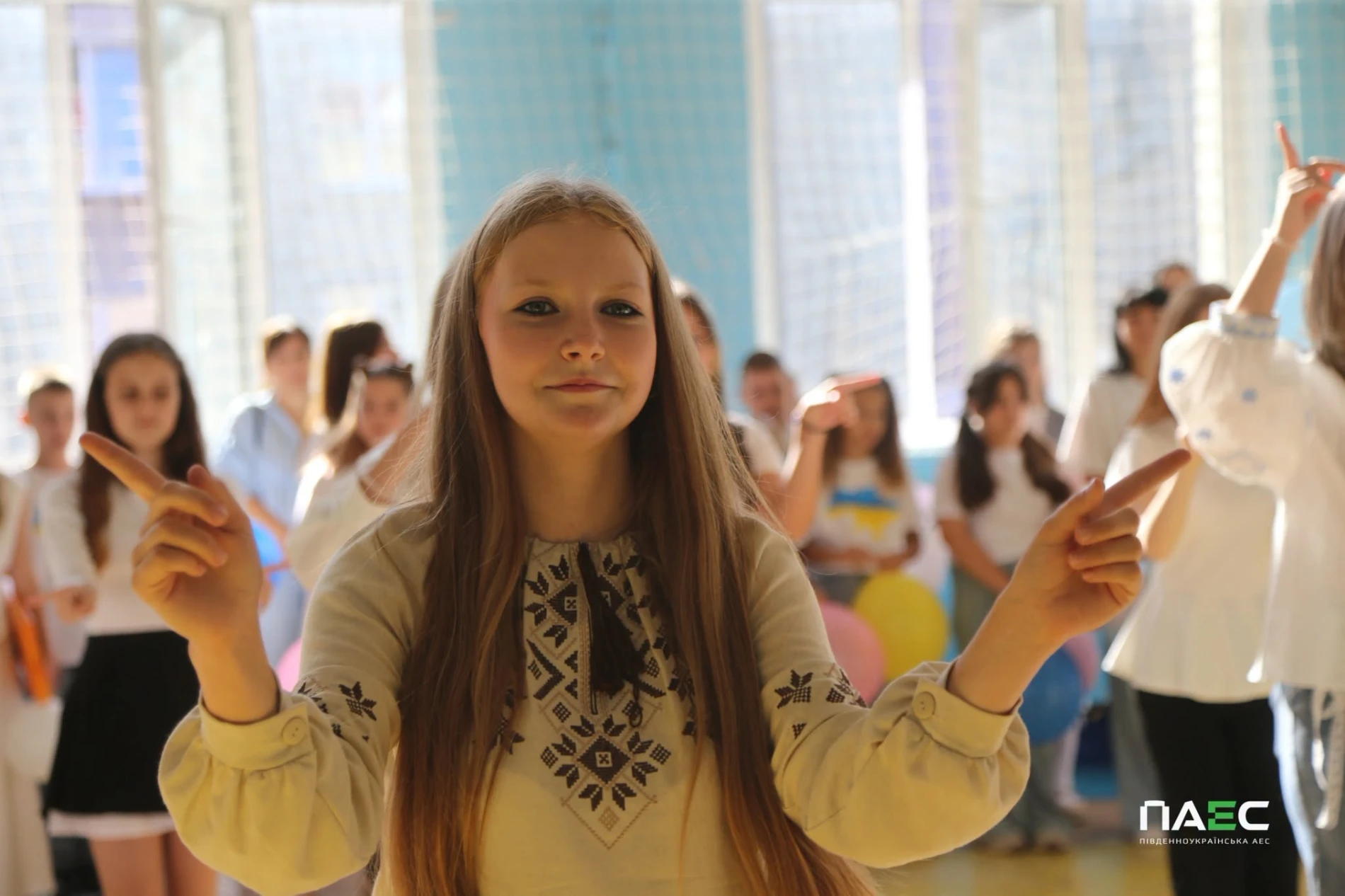 Ювілеї та 276 першокласників: як у ліцеях Південноукраїнська пройшов Перший дзвоник. Фотопідбірка