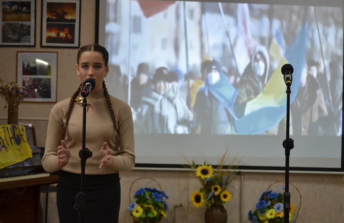 Хроніка подій на Майдані 18-20 лютого, вірші, музичні композиції, - усе торкалося сердець присутніх заході 