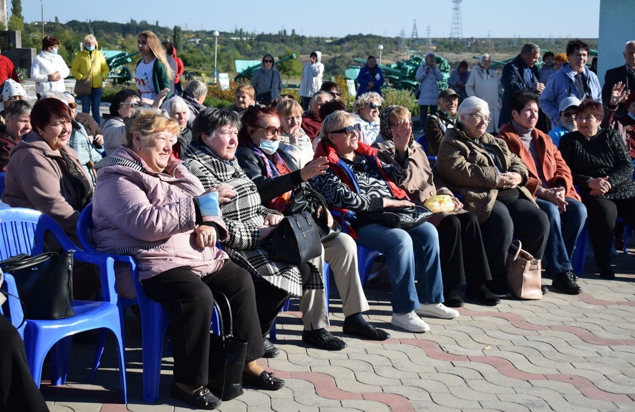 Старше покоління міста енергетиків
