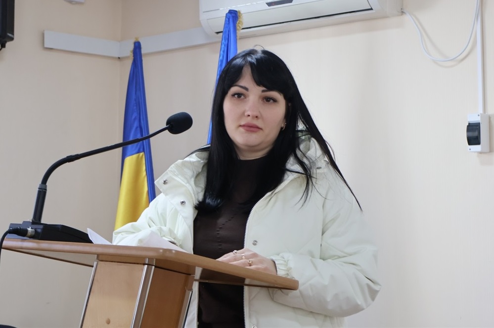 Пані Аліна представниця родин полонених та зниклих безвісти захисників зі спільноти "Чекаємо"