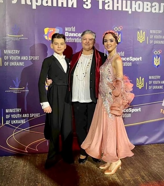 З вихованцями танцювального клубу "Натхнення"