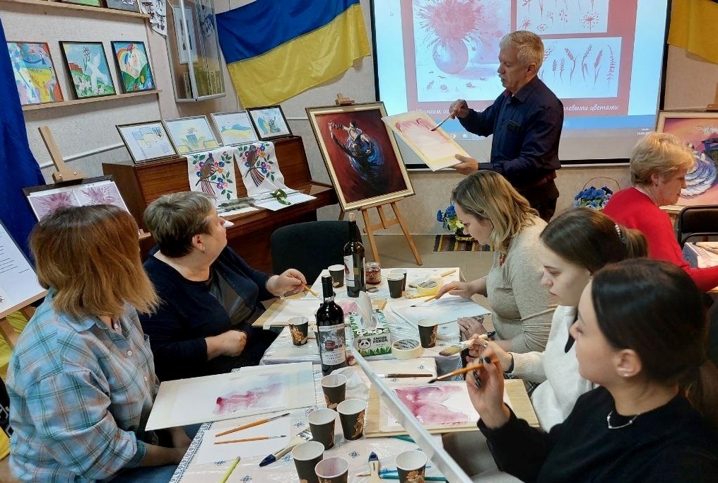 Олександр Куліченко покроково демонструє техніку 