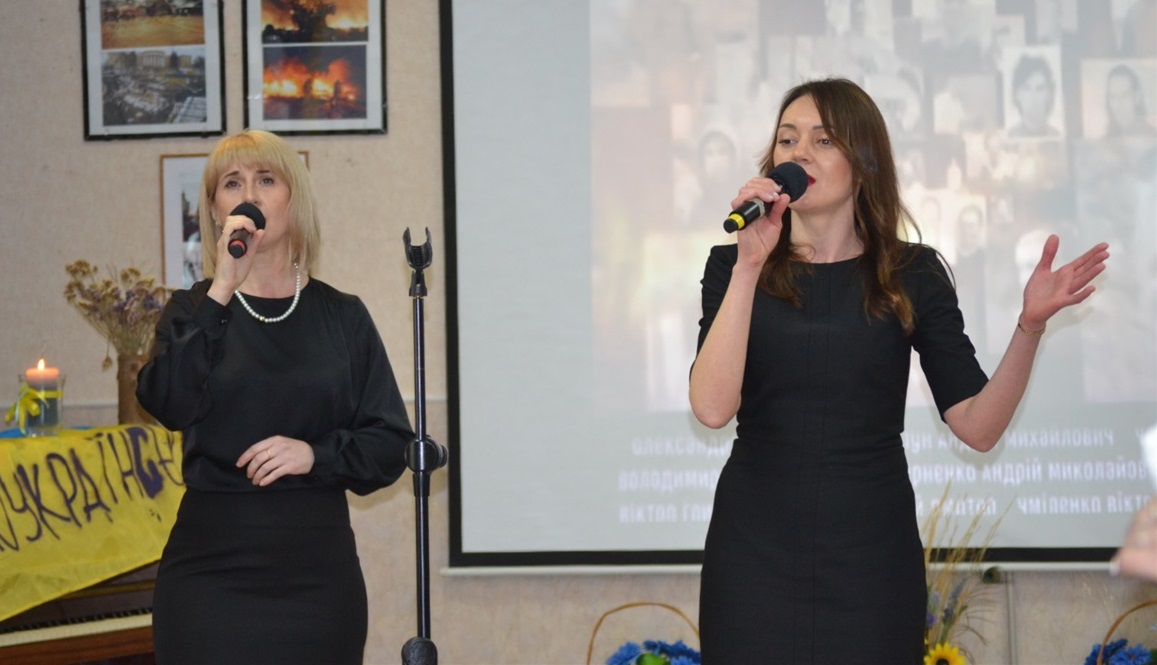 Дует Центру культури та дозвілля присвятив свій виступ патріотам, що віддали своє життя за Україну