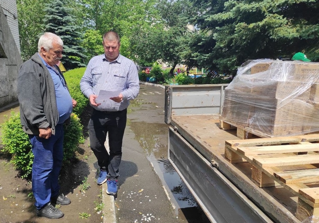 Благодійна допомога від ПрАТ "Юженергобуд" для ЦРД "Гармонія"