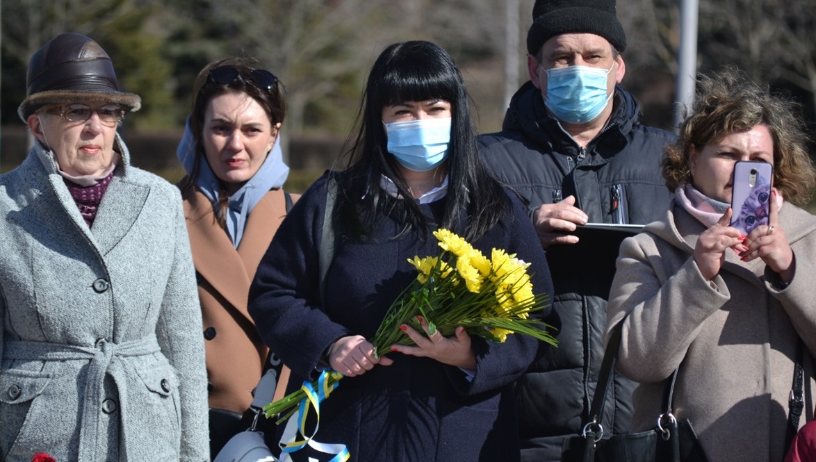 Вшанувати полеглих земляків прийшла заступниця мера Марія Дроздова