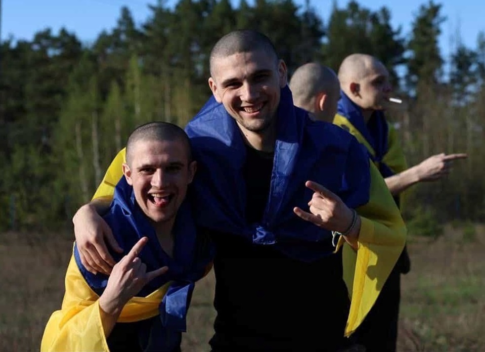 Влад і Стас. За три роки полону стали більш, ніж братами