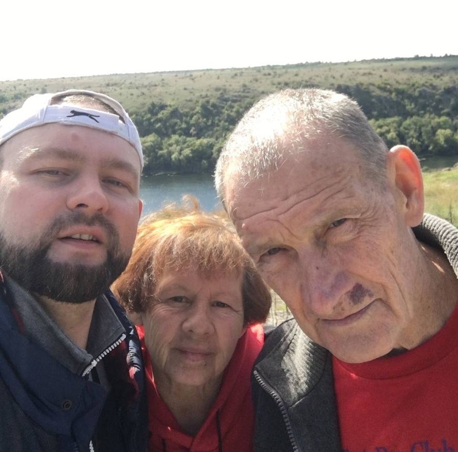 Родинне селфі на схилах Південного Бугу