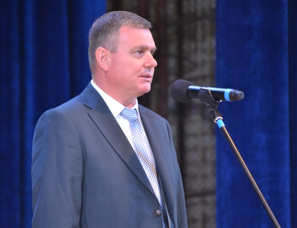 Олександр Стоянов вітає комунальників