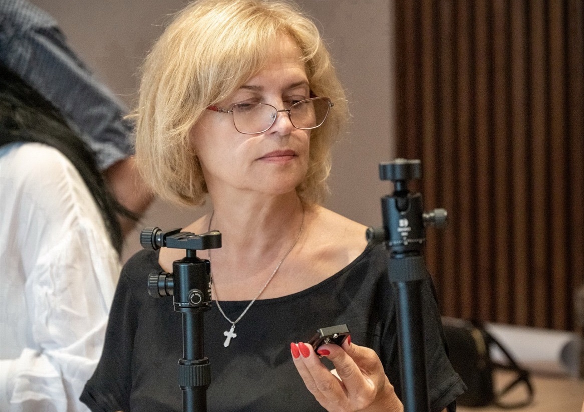 Робочі будні головної редакторки Світлани Овчаренко.