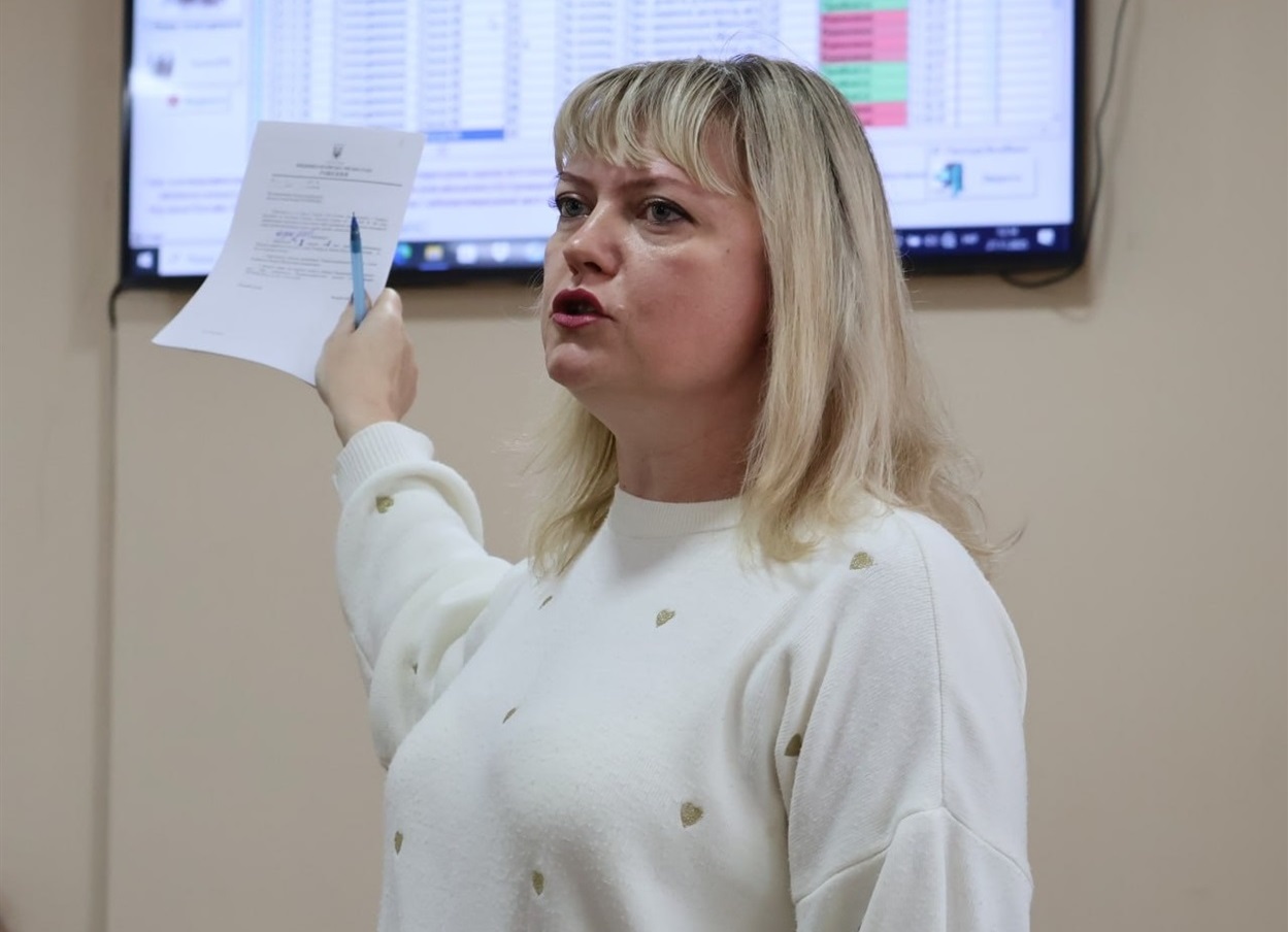 Олена Петрина вважає умови преміювання міського голови несправедливими. 