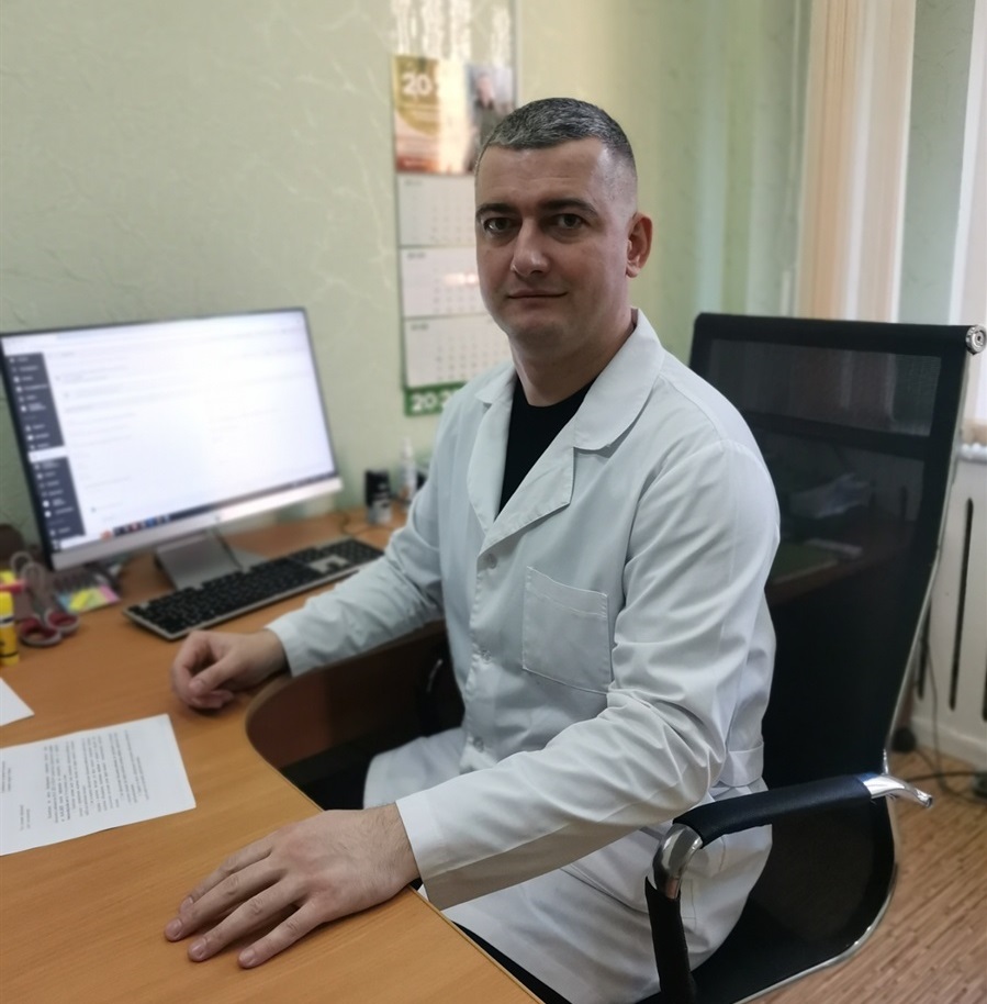 Роман Пастушок – виконувач обов’язків медичного директора міського центру первинної медико-санітарної допомоги у місті Південноукраїнську.