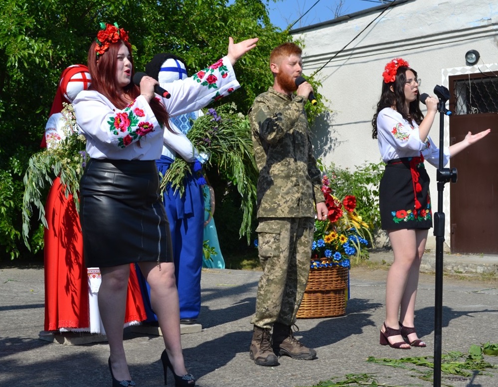 Катя Піскун, Артур Златов та Ліда Сачко.