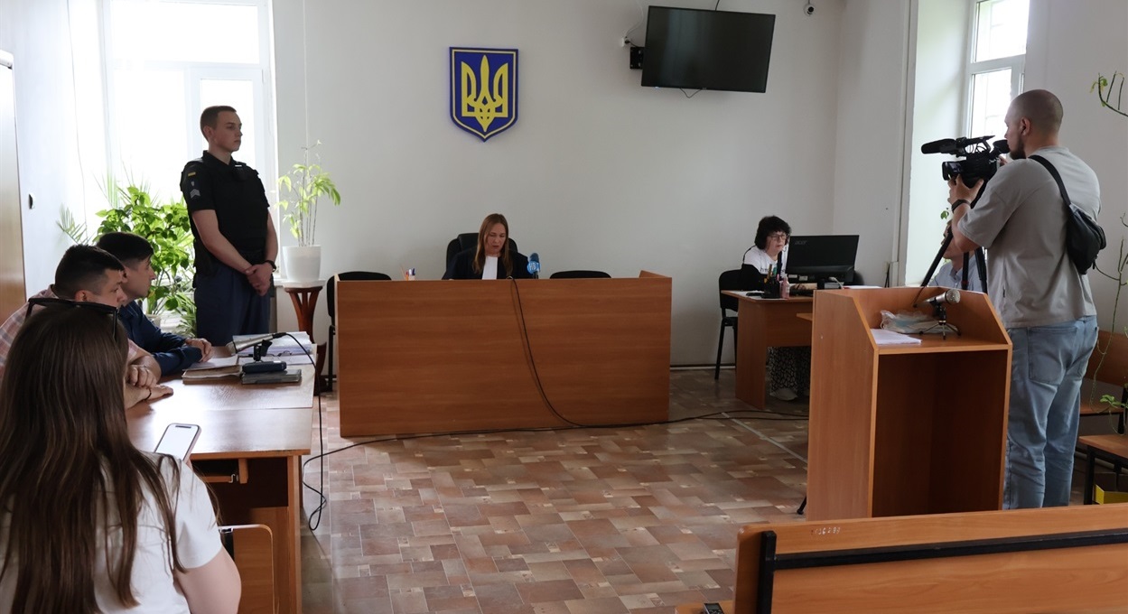 Розгляд справи щодо подій 2018 року на гранітному кар’єрі ПрАТ «УМР «Гідроенергобуд» Доманівським судом.