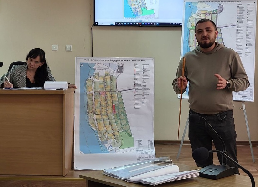 Щодо забудови у смарагдовій зоні, треба звернутися до мінекології та мінінфраструктури