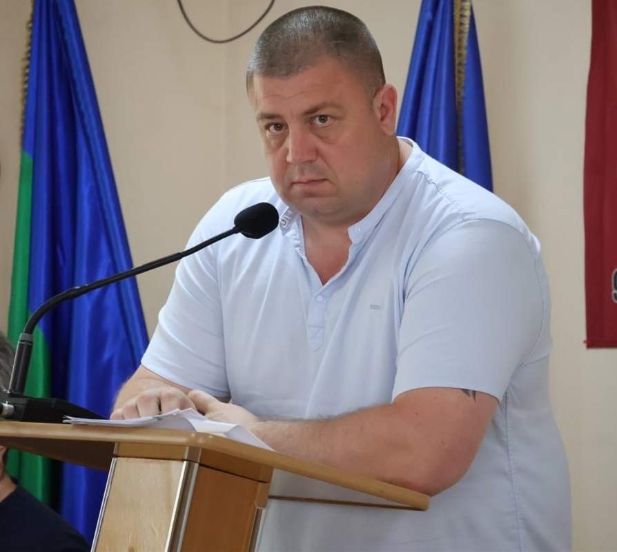 Денис Кравченко пропонує депутатам звернутися до Верховної Ради