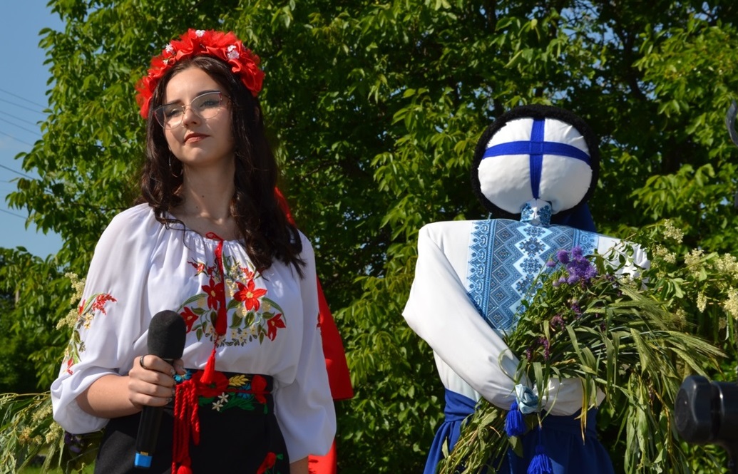 Лідія Сачко з піснею "Віночок"