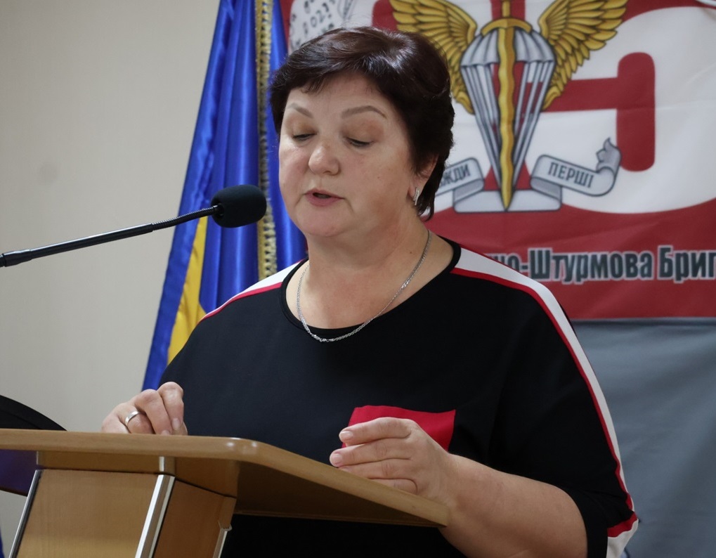Голова ОСББ «Набережна Енергетиків, 49» Олена Болотських на 55 сесії міської ради звертається до депутатського корпусу щодо води й тепла в будинках