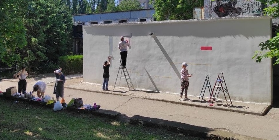 Початок створення стінопису