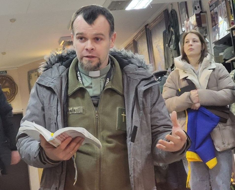 Тиха зустріч зі світлом надії відбулася у Південноукраїнському міському музей