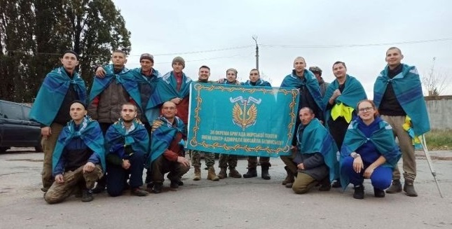 Світлина з обміну на ній є Сергій Братищенко
