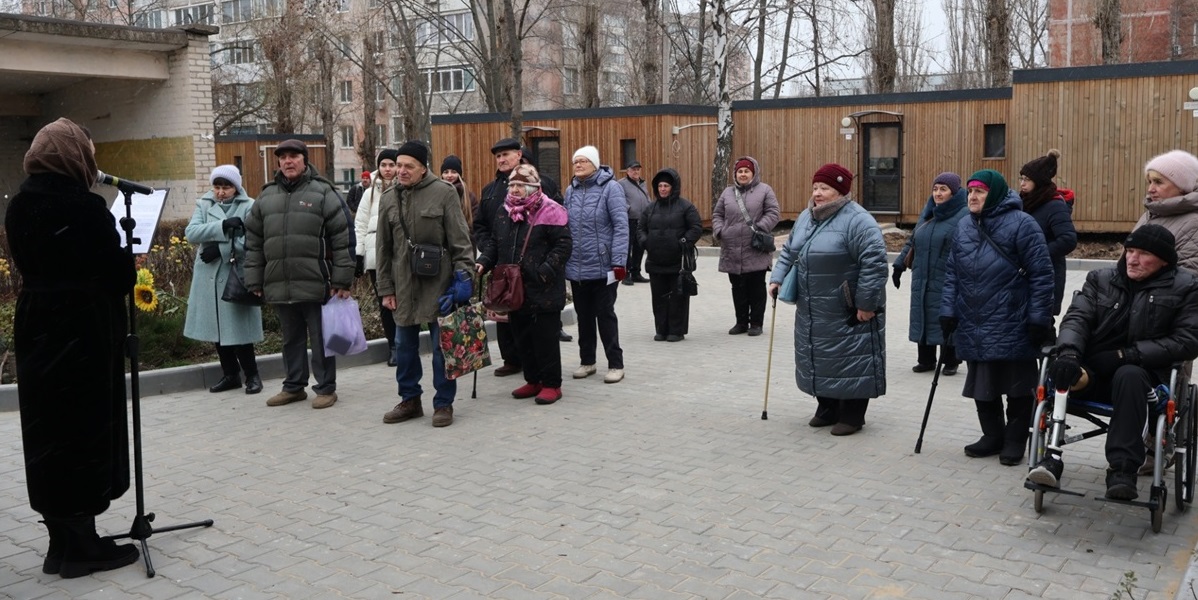 Урочиста церемонія вручення ключів.