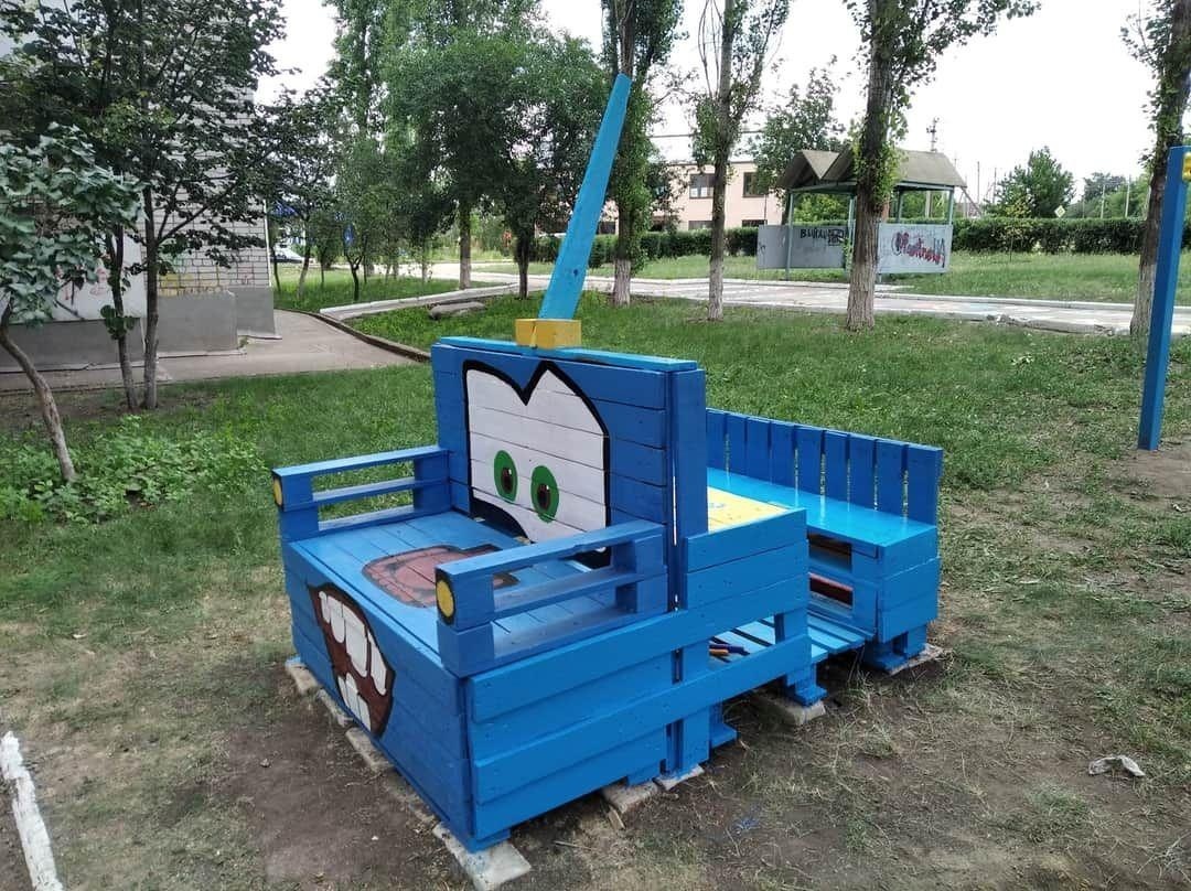 Креативный грузовик от Зары Петросян