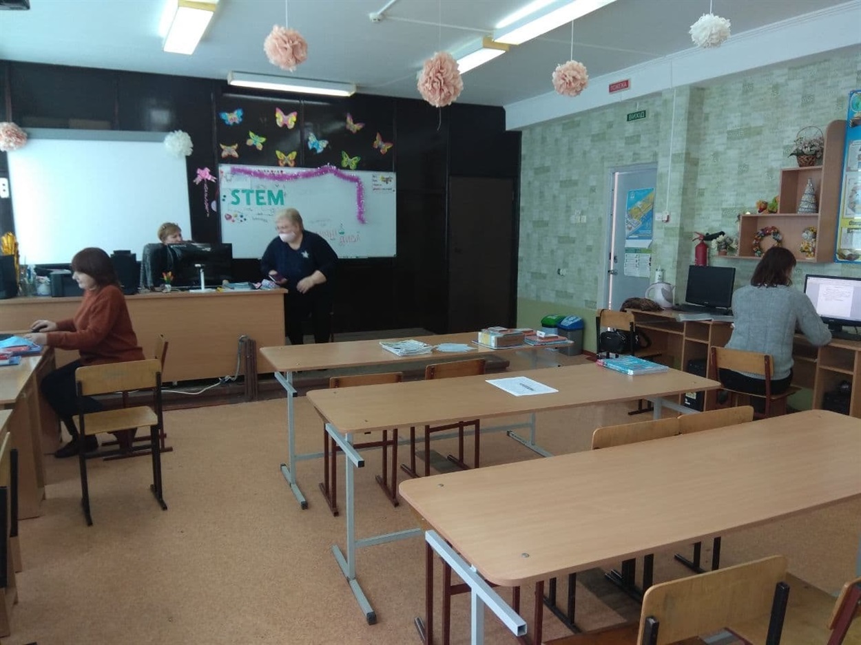 В класі інформатики робота "кипить"
